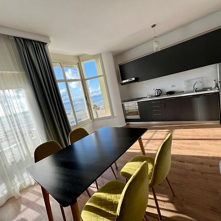 Wave Beachfront Apartments Durrës Exterior foto