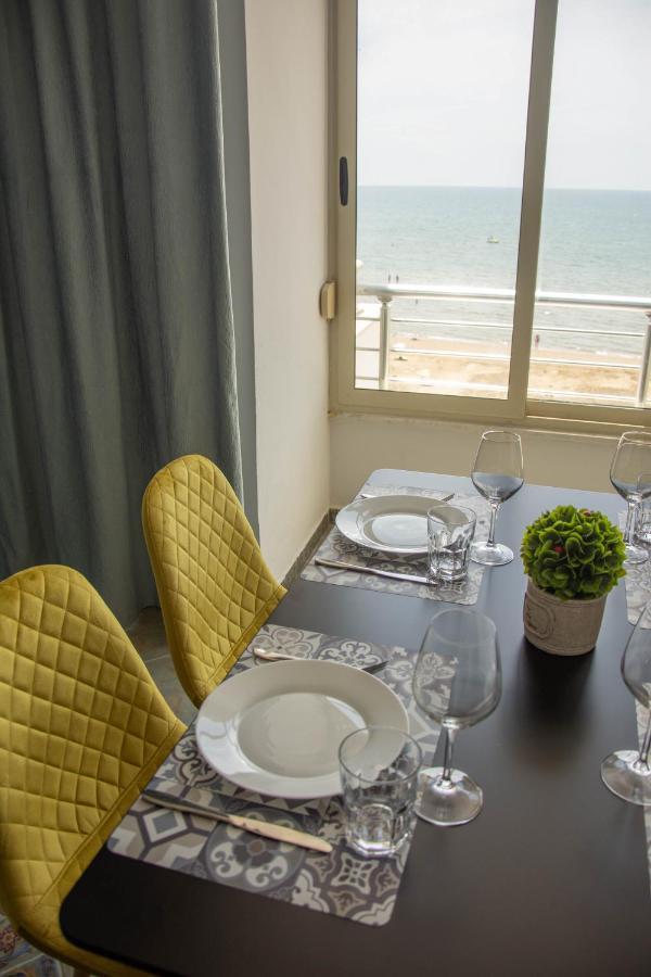 Wave Beachfront Apartments Durrës Exterior foto